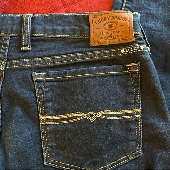 Lucky Brand womenās darkāblueādenimājeansāsizeā6/ā28 - Picture 5 of 6